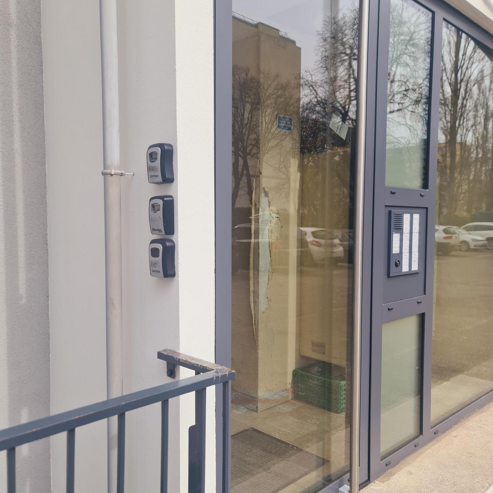 Studio Kaan Avec Terasse 5Mn Basel Airport Saint-Louis  Eksteriør bilde
